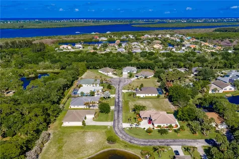 7445 36th Court Vero Beach FL 32967