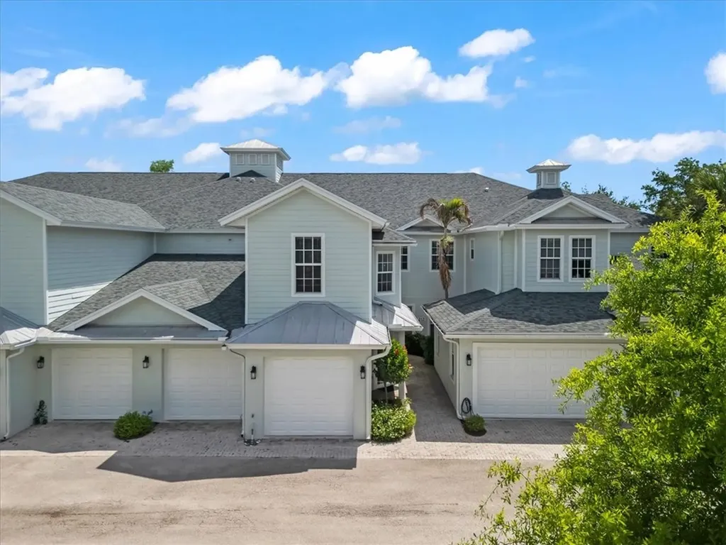 2340 Water Oaks Court Vero Beach FL 32962