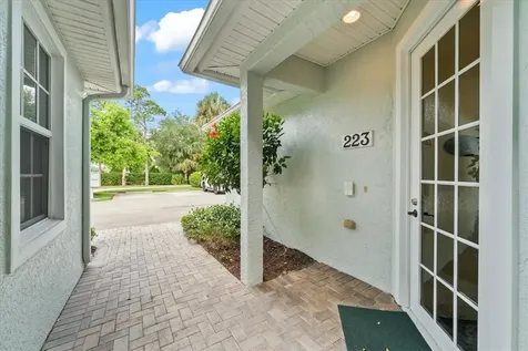 2340 Water Oaks Court Vero Beach FL 32962