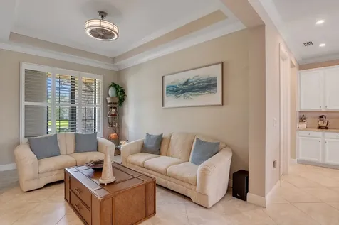 6234 Arcadia Square Vero Beach FL 32966