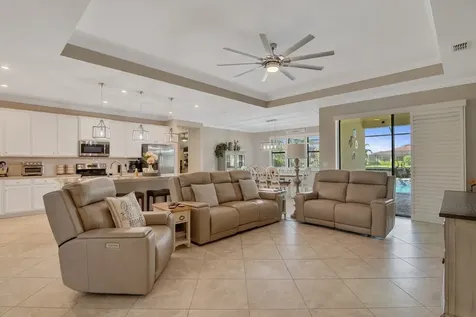 6234 Arcadia Square Vero Beach FL 32966
