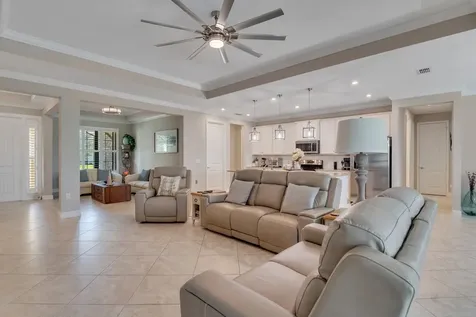 6234 Arcadia Square Vero Beach FL 32966