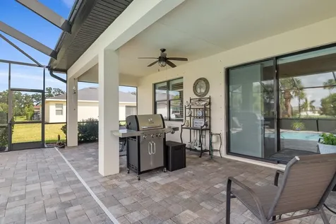 6234 Arcadia Square Vero Beach FL 32966
