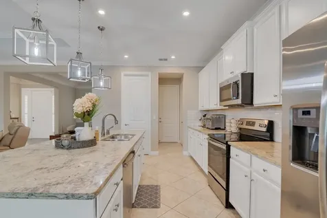 6234 Arcadia Square Vero Beach FL 32966
