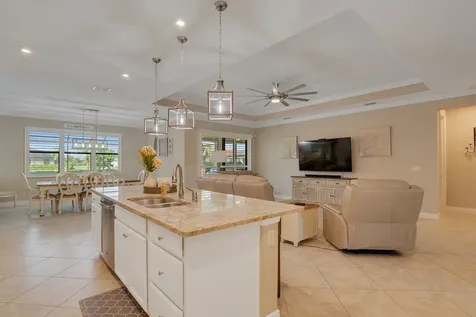 6234 Arcadia Square Vero Beach FL 32966