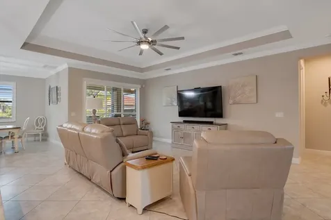 6234 Arcadia Square Vero Beach FL 32966