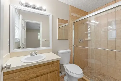16 45th Avenue Vero Beach FL 32968
