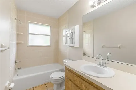 16 45th Avenue Vero Beach FL 32968