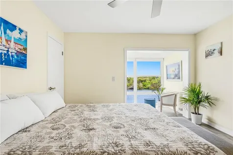 2800 Indian River Boulevard Vero Beach FL 32960