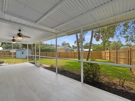 405 12th Avenue Vero Beach FL 32962