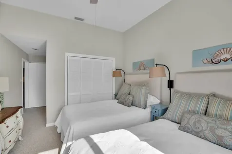 5040 Harmony Circle Vero Beach FL 32967