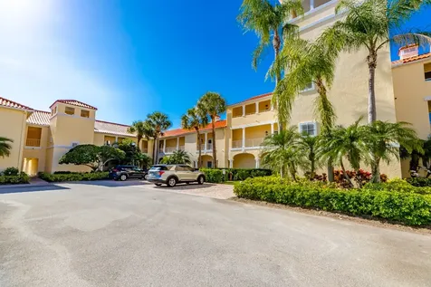 5040 Harmony Circle Vero Beach FL 32967