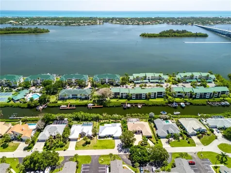1845 Tarpon Lane Vero Beach FL 32960