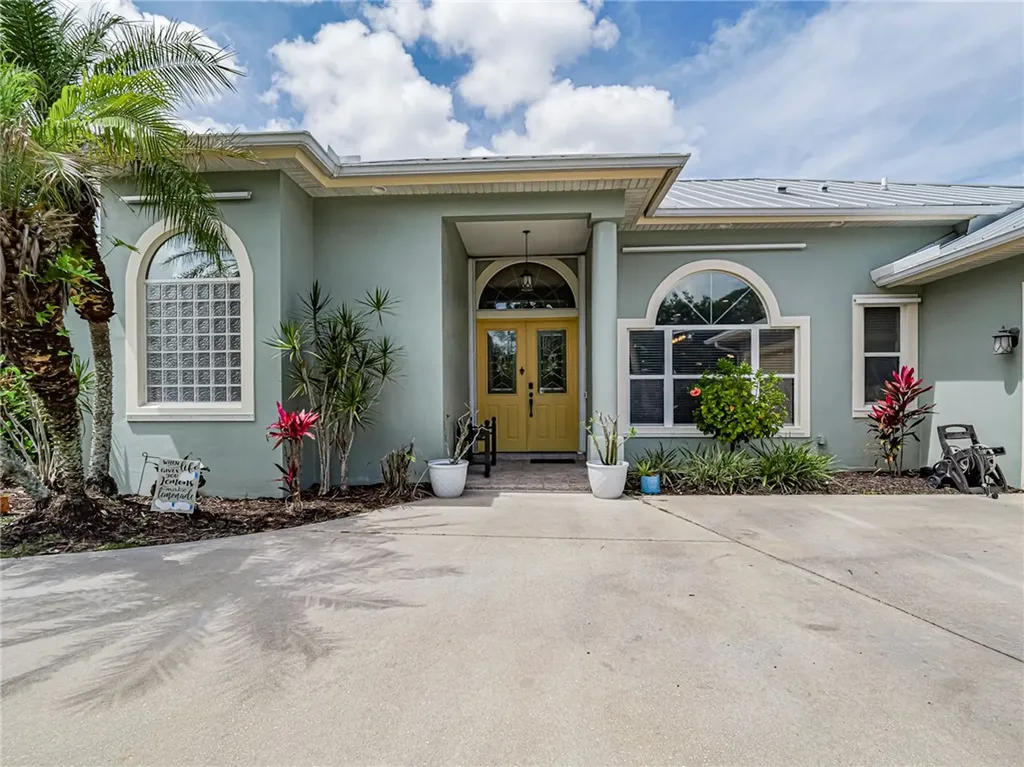 6489 53rd Circle Vero Beach FL 32967