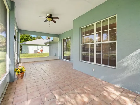 107 Larchmont Terrace Sebastian FL 32958