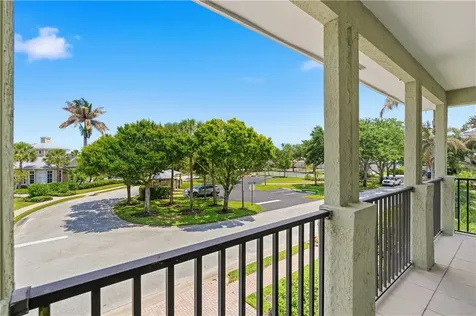 1835 Bridgepointe Circle Vero Beach FL 32967
