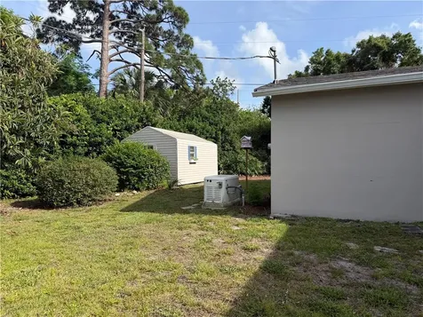 310 20th Avenue SW Vero Beach FL 32962