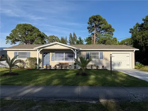 310 20th Avenue SW Vero Beach FL 32962