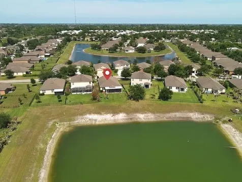 343 Lexington Court SW Vero Beach FL 32962