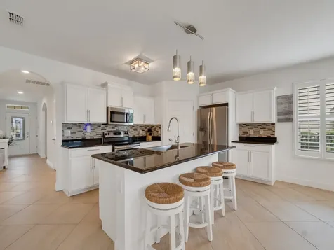 343 Lexington Court SW Vero Beach FL 32962