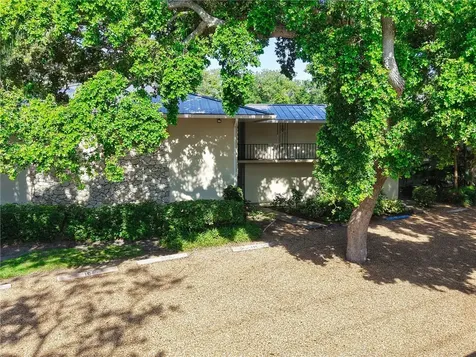 800 Coquina Lane Vero Beach FL 32963