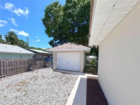 6075 7th Lane Vero Beach FL 32968