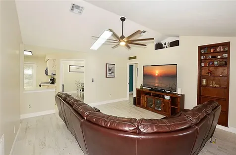 6075 7th Lane Vero Beach FL 32968