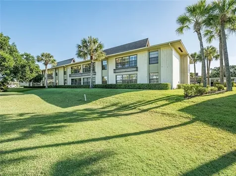 32 Plantation Drive Vero Beach FL 32966