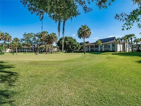 32 Plantation Drive Vero Beach FL 32966