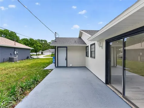 1373 32nd Avenue SW Vero Beach FL 32968