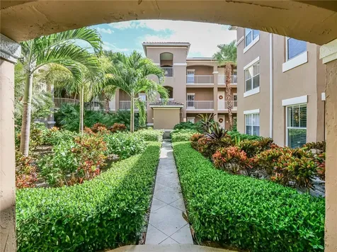 5025 Fairways Circle Vero Beach FL 32967