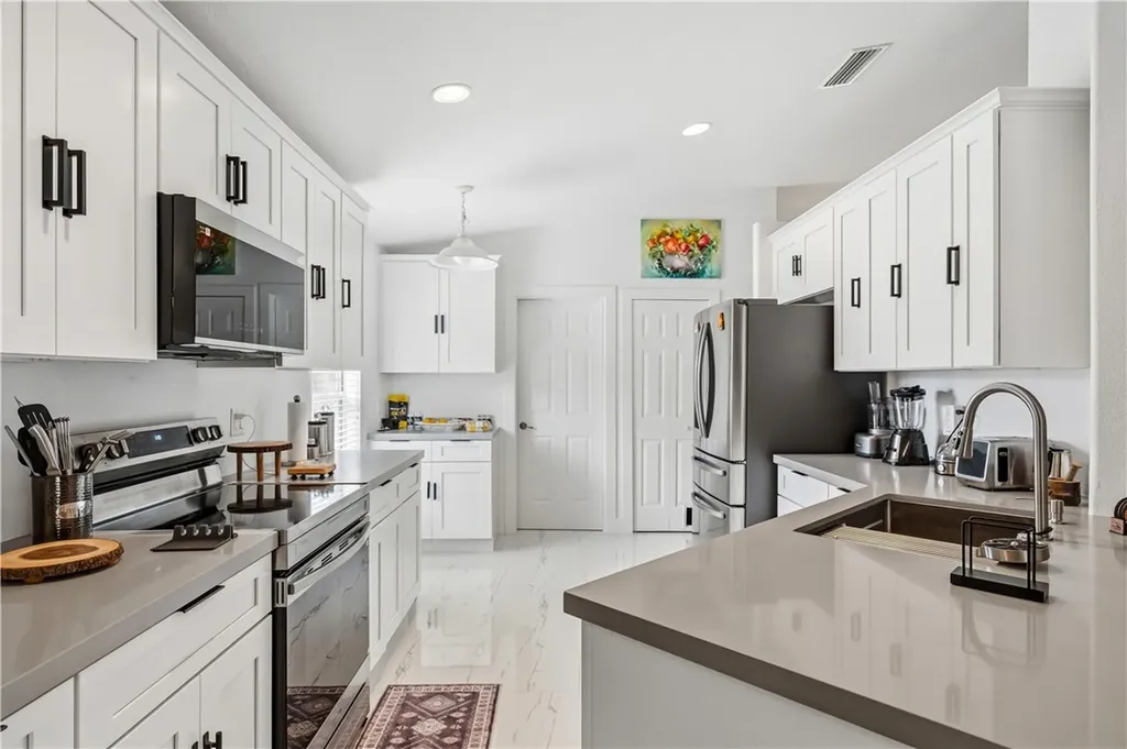 845 Greenleaf Circle Vero Beach FL 32960