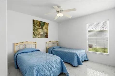 845 Greenleaf Circle Vero Beach FL 32960