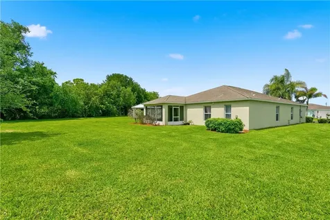 845 Greenleaf Circle Vero Beach FL 32960