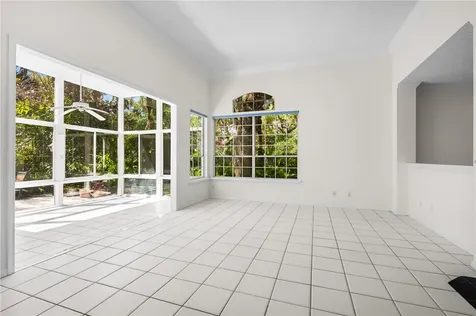 8861 Lakeside Circle Vero Beach FL 32963