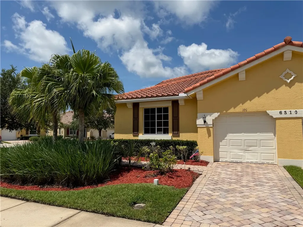 6510 Oxford Circle Vero Beach FL 32966