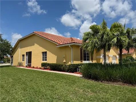 6510 Oxford Circle Vero Beach FL 32966