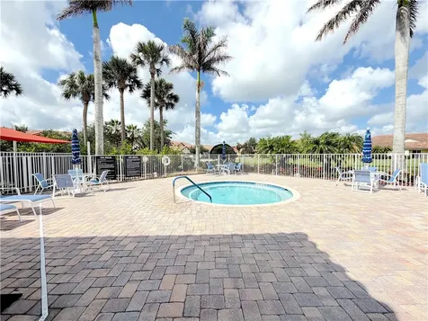 6510 Oxford Circle Vero Beach FL 32966