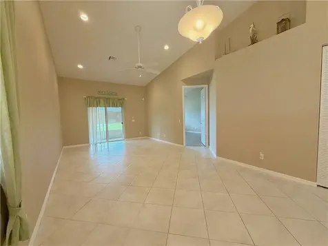 6510 Oxford Circle Vero Beach FL 32966