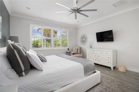 1195 Camelot Way Vero Beach FL 32966