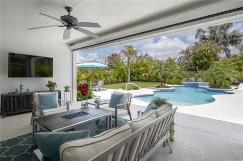 1195 Camelot Way Vero Beach FL 32966