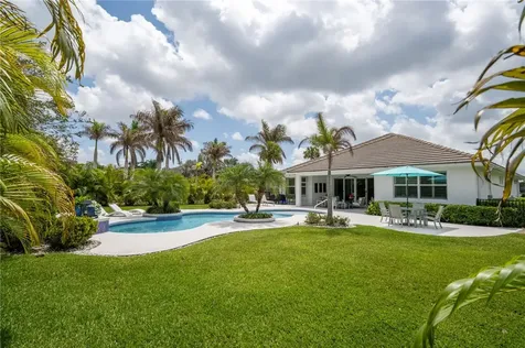 1195 Camelot Way Vero Beach FL 32966