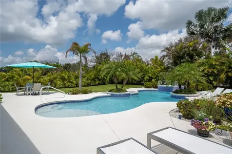 1195 Camelot Way Vero Beach FL 32966