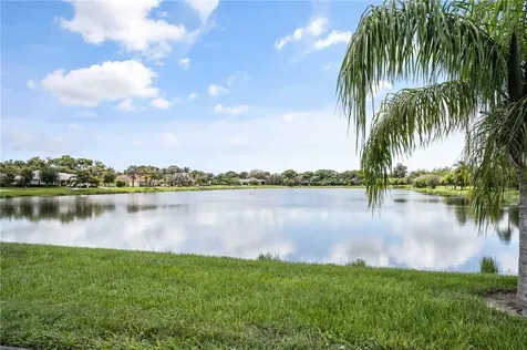 1195 Camelot Way Vero Beach FL 32966