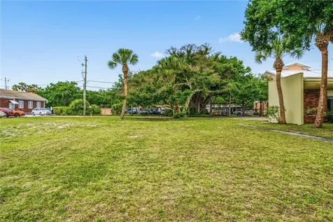 2135 15th Avenue Vero Beach FL 32960