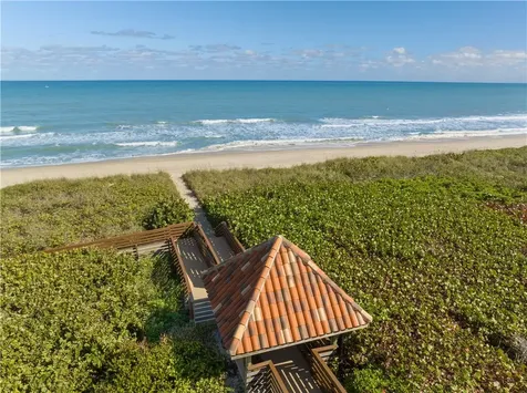 4310 N Highway A1a Hutchinson Island FL 34949