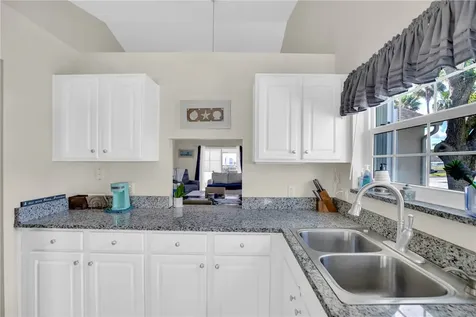 1901 Westminster Circle Vero Beach FL 32966