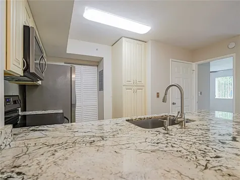 1590 S 42nd Circle Vero Beach FL 32967