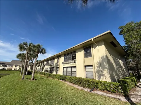31 Plantation Drive Vero Beach FL 32966