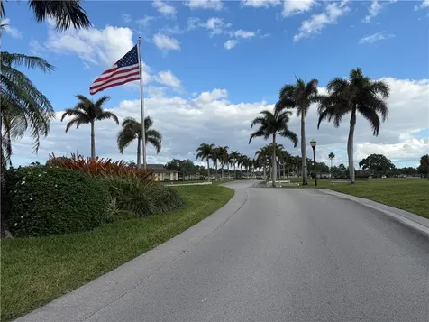 31 Plantation Drive Vero Beach FL 32966